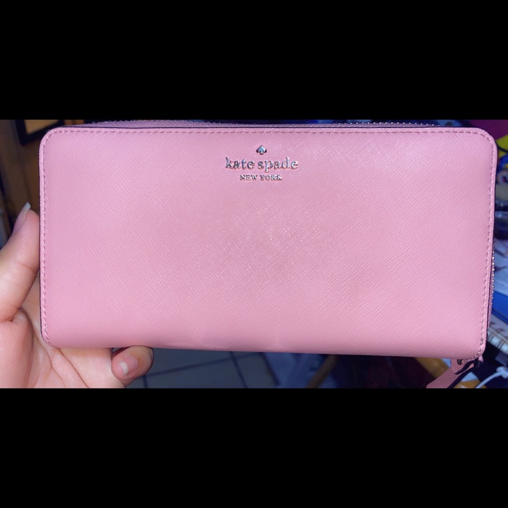 Kate spade wallet ♠️